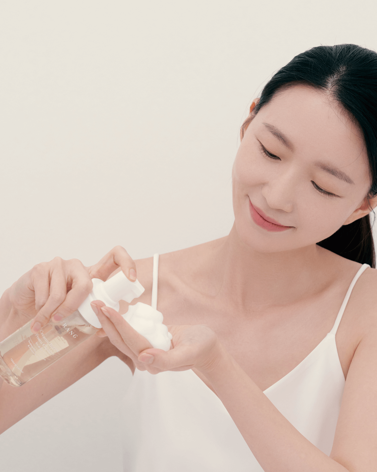 Urang Creamy Bubble Foam Cleanser