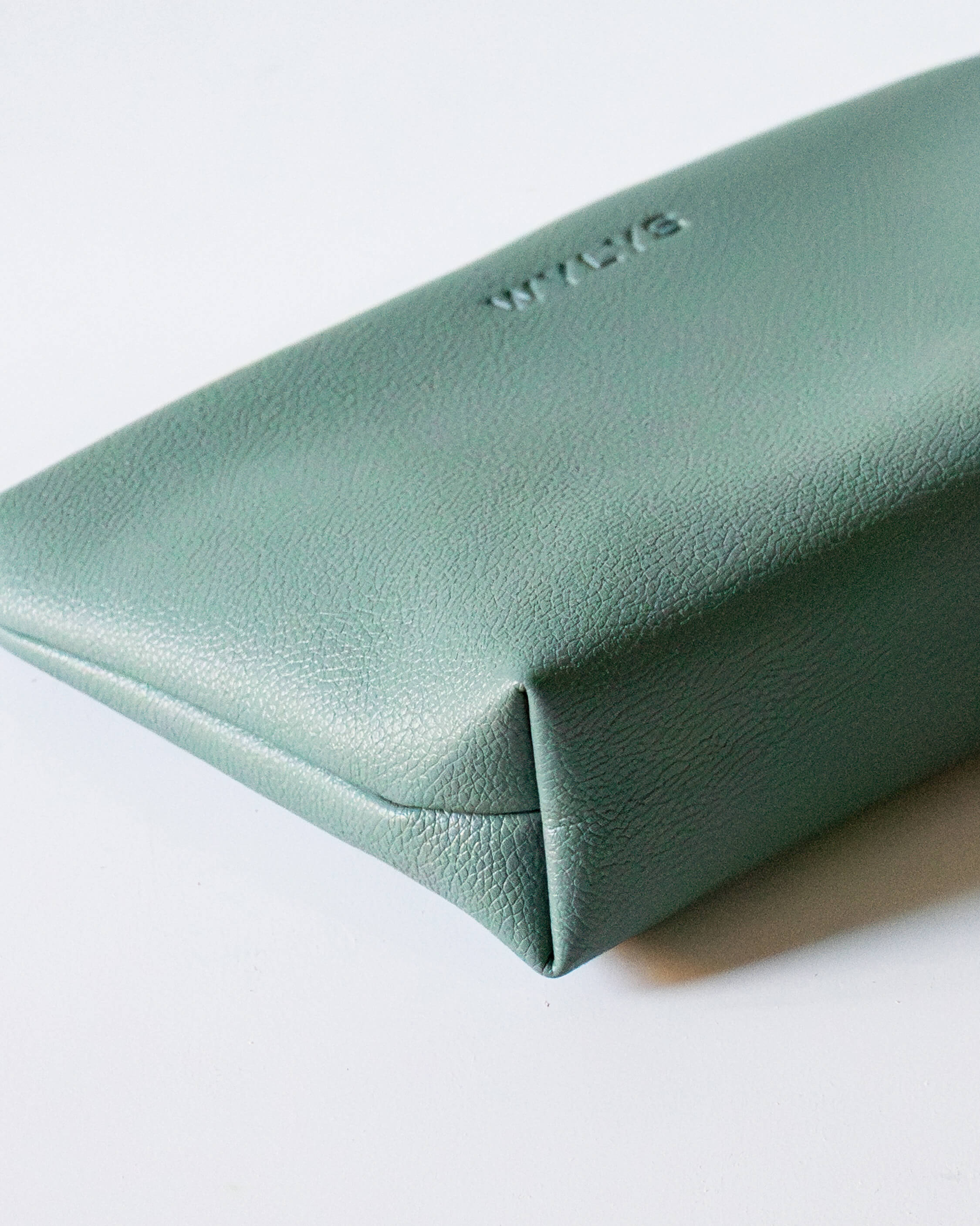 Wylys Nightinol Cream & Sage Verte Makeup Bag ($250 Value)